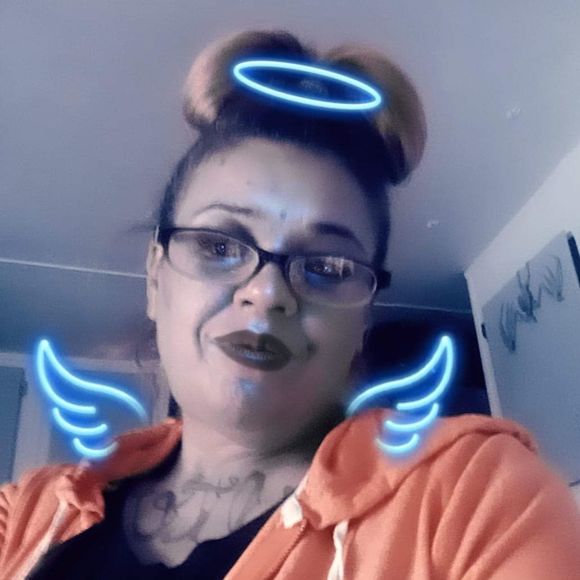 Meet your Posher, Taylor - Picture 1 of 1